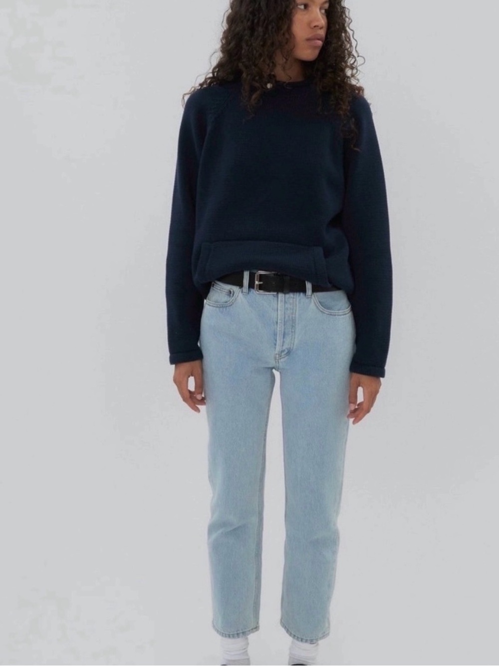 Still Here
Mid-Rise Straight Leg Jeans size 24